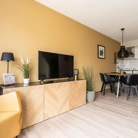 Appartement De Bosrand, Resort Amelander Kaap Hollum  Extérieur photo